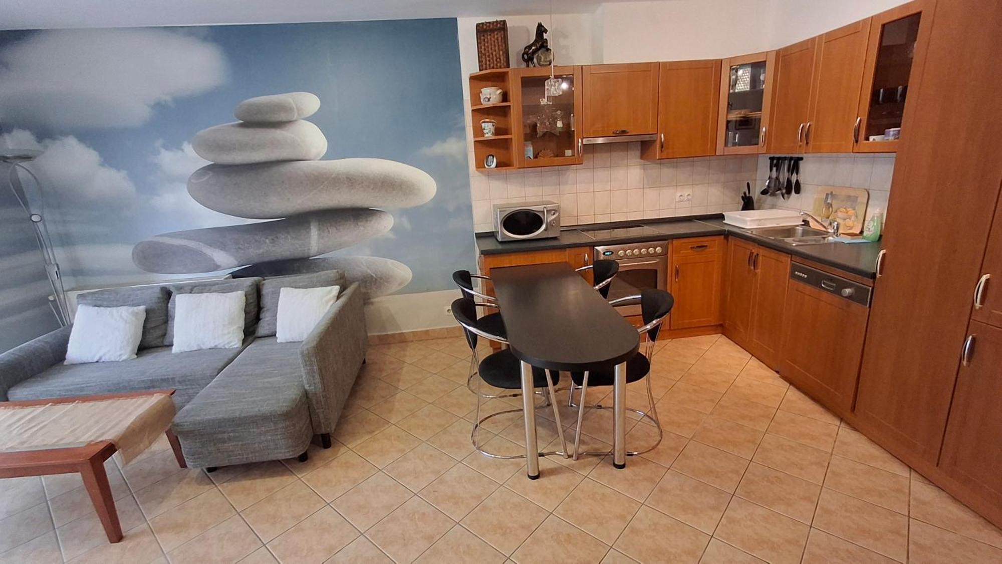 Bok - Modern 2br W Balcony, Free Indoor Parking! Apartment